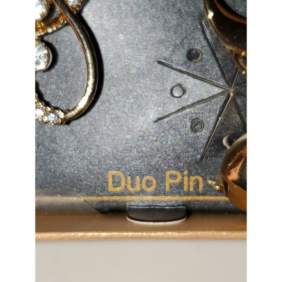 A Monet Costume Jewelry Boxed Set Musical Symbol Pin Brooch Rhinestone Gift - Picture 7 of 11